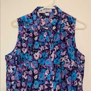 Sleeveless blouse  Medium 10-12
